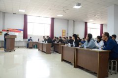 市總工會組織勞模宣講團走進(jìn)華紡