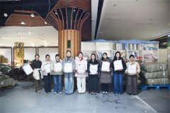 公司開展“三八”婦女節(jié)慰問(wèn)活動(dòng)